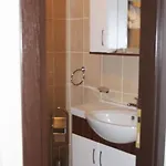 Uyar Apartment