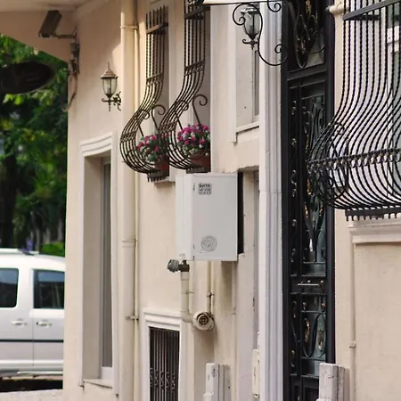 Uyar Κωνσταντινούπολη