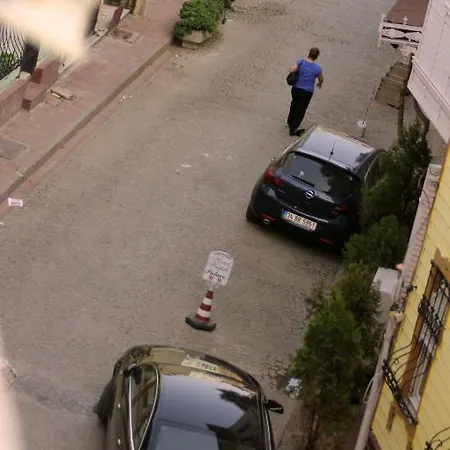 Apartman Uyar