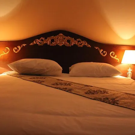 Apartman Uyar *